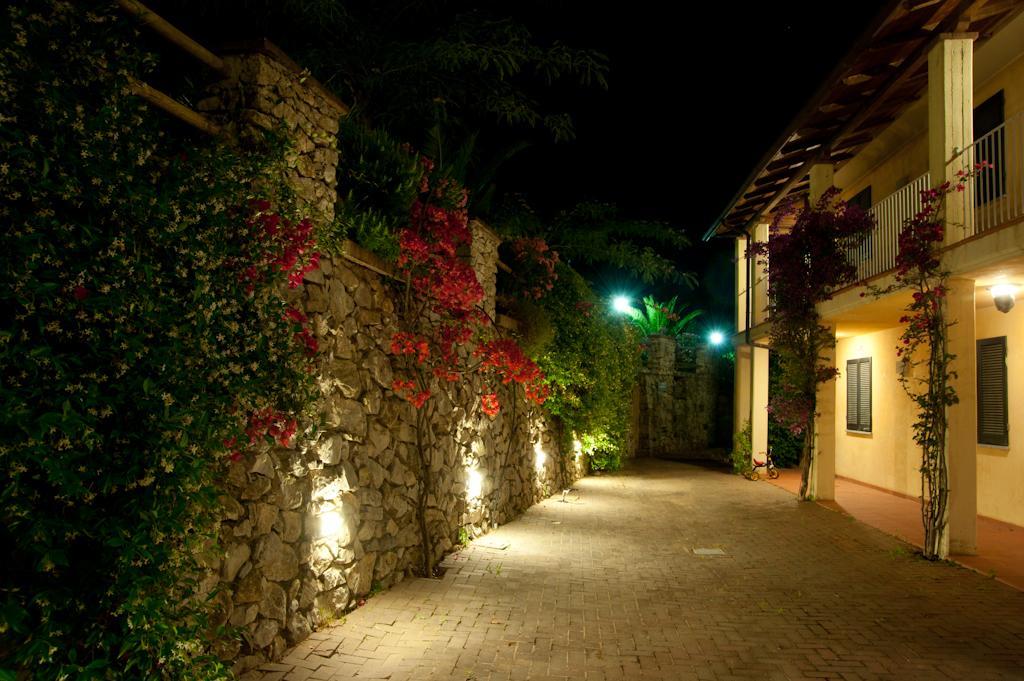 Nisportino Domus Aparthotel Nisporto Екстериор снимка