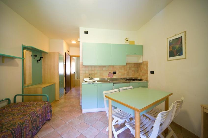 Nisportino Domus Aparthotel Nisporto Екстериор снимка